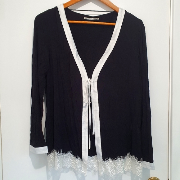 Jane Lamerton Tops - Jane Lameron size M black viscose cover-up with white lace/trim and front tie